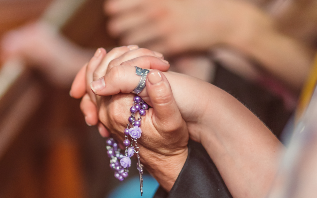 Catholic Funeral Customs: Scheduling and Costs After a Loved One’s Death